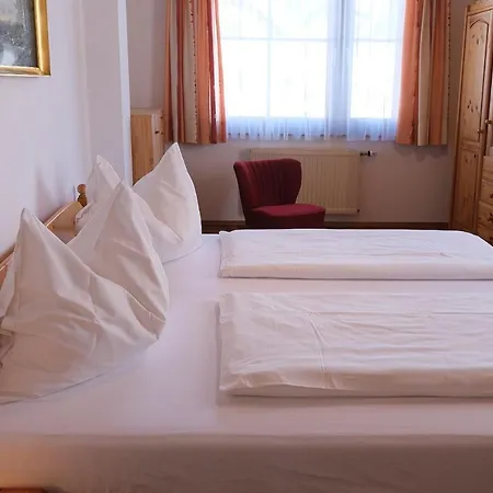 Berger Apartment *